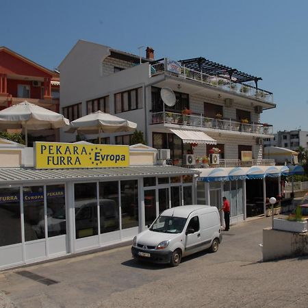 Guest House Evropa Ulcinj Bilik gambar