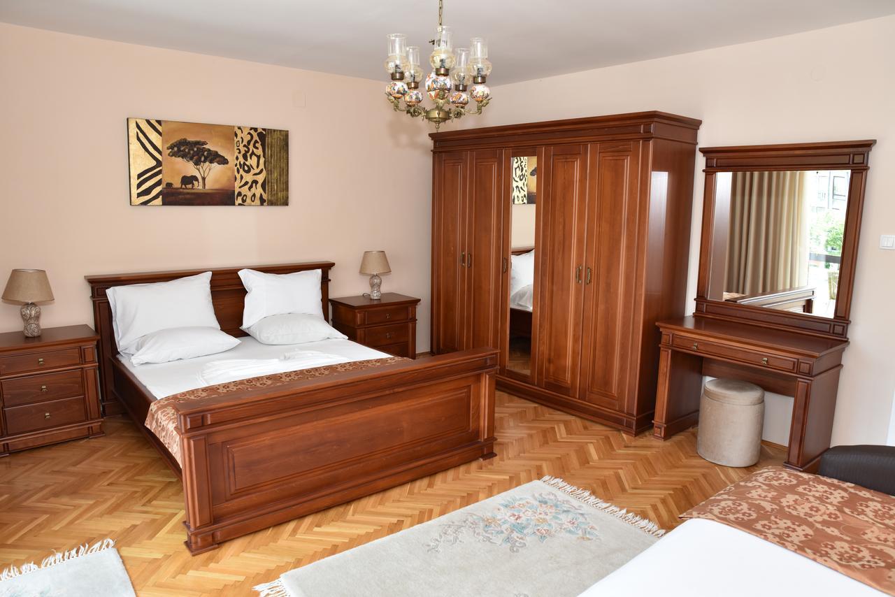 Guest House Evropa Ulcinj Luaran gambar